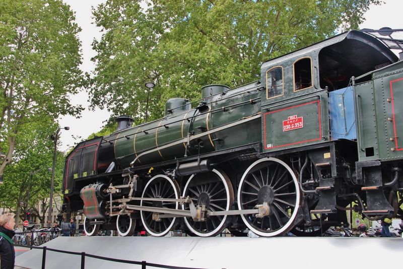 Steam locomotive. Exhibition:  Il Žtait une fois l'Orient Express Once  upon a time the Orient Express at the Arab World Inst Stock Photo - Alamy