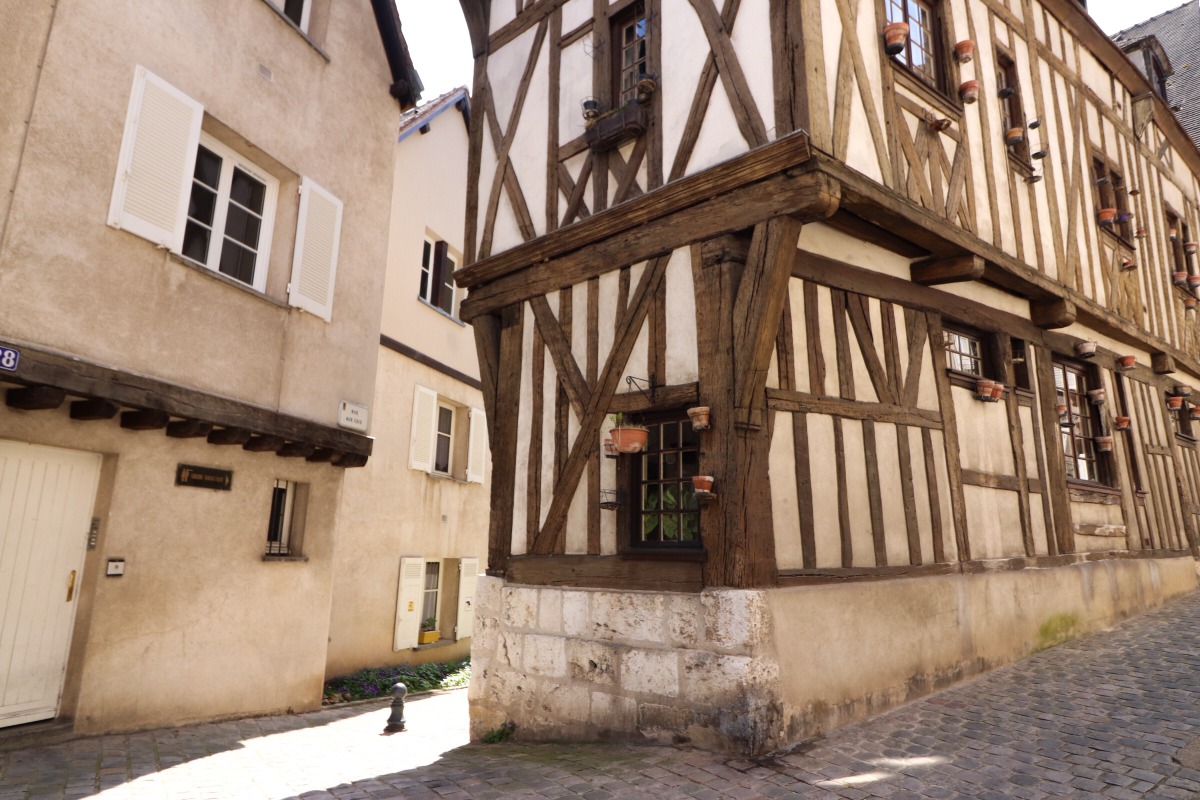 maison moyen-age Chartres