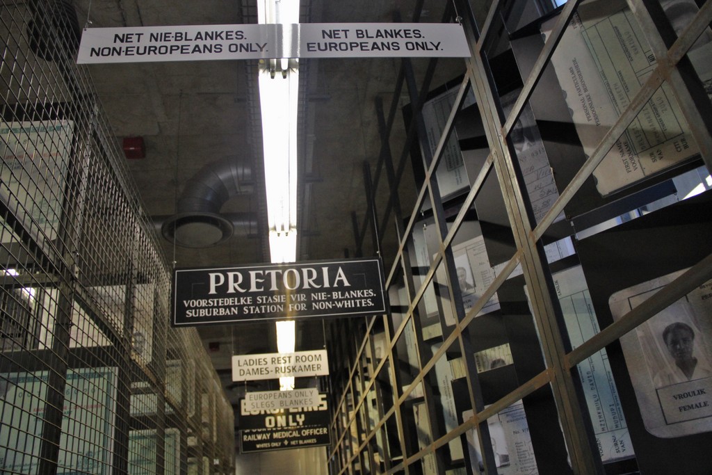 entree-apartheid-museum