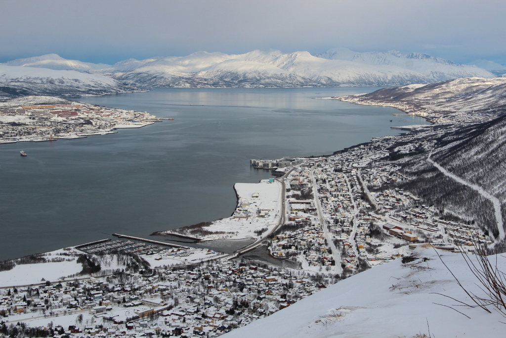 vue-altitude-fjorf-telepherique