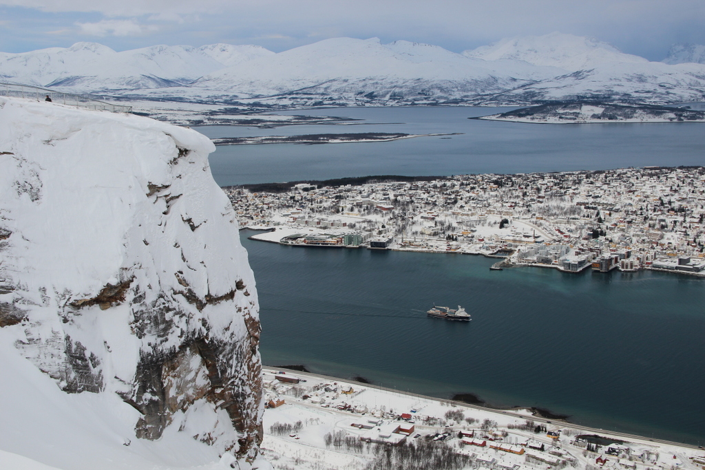 vue-fjord-bateau-tromso-norvege