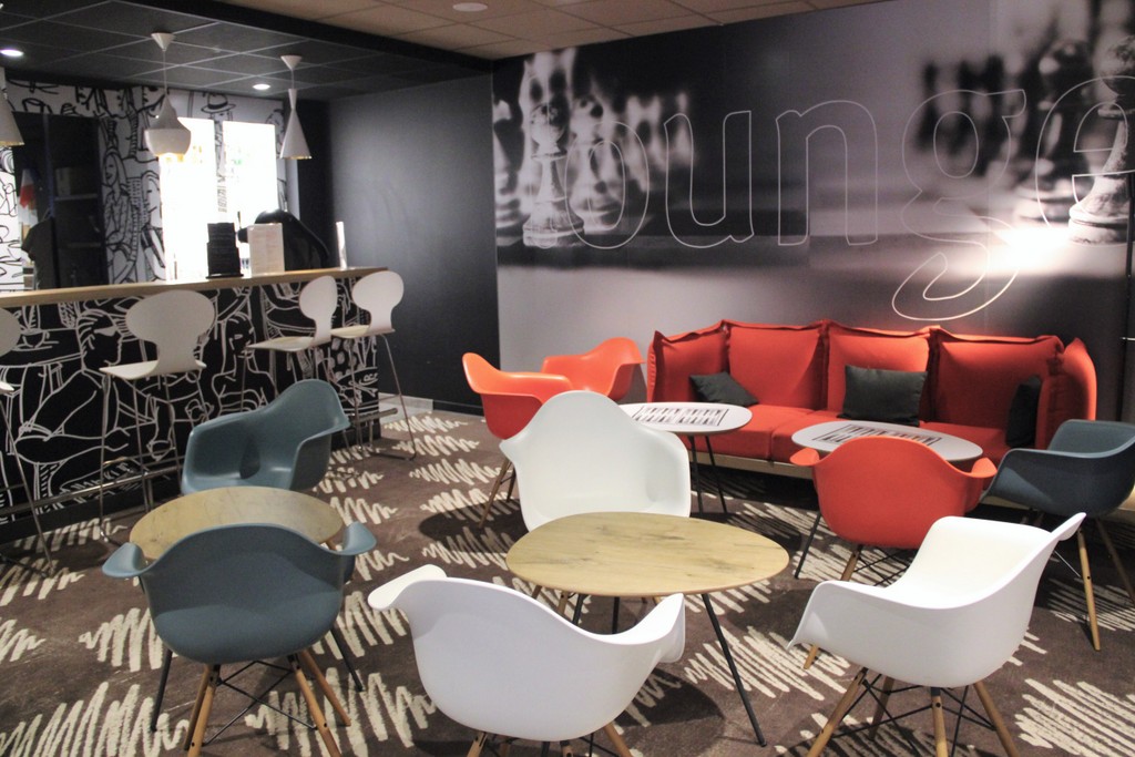 hotel-ibis-lille-lounge-bar