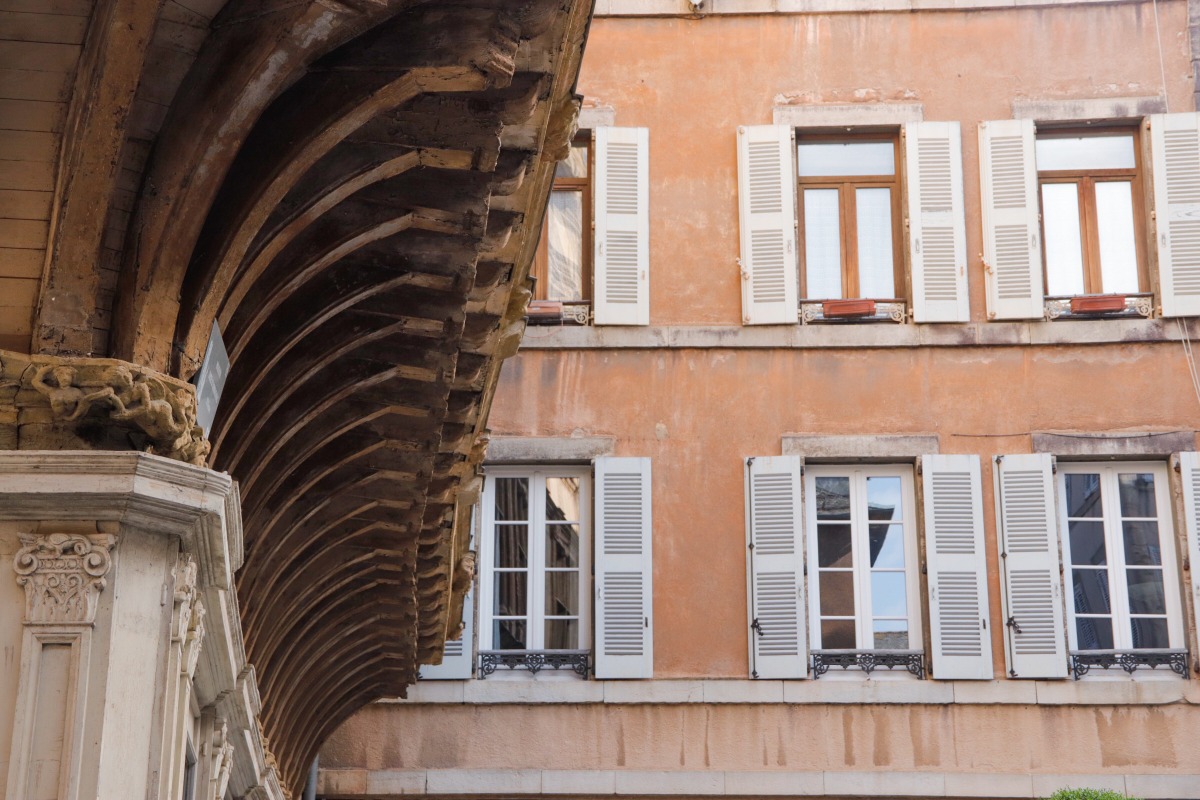 les facades rouges de Rodez