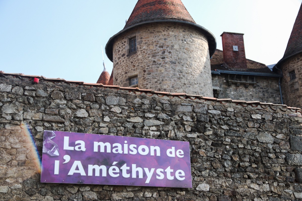 panneau maison Améthyste Auvergne