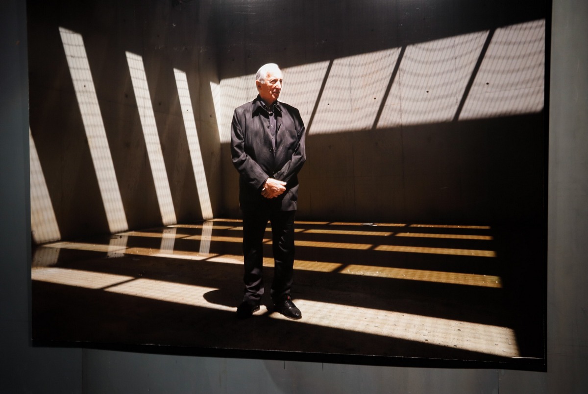 photographie de l'artiste Soulages