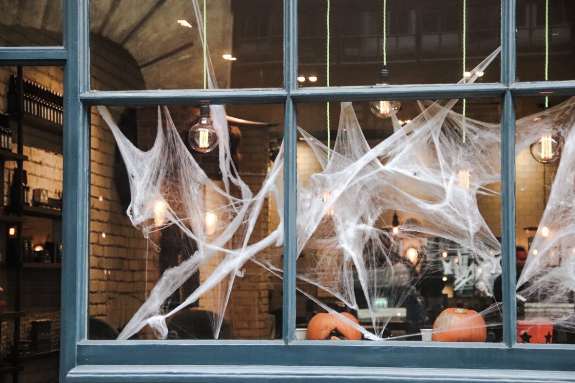 decorationdevanturemagasinhalloweenlondresmylittleroad My Little